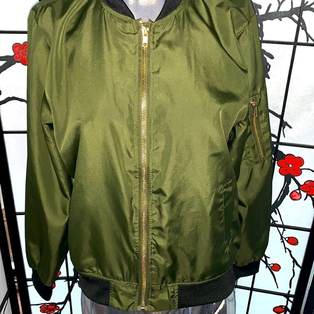 Green jacket size Large Bomber style